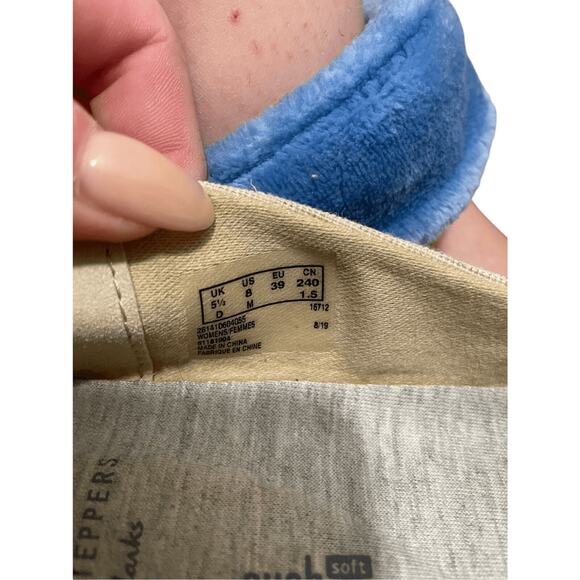 Clarks Women's Cloudsteppers Gold Soft Cushion Flats Sz 8 Metallic Futuristic - Picture 8 of 8